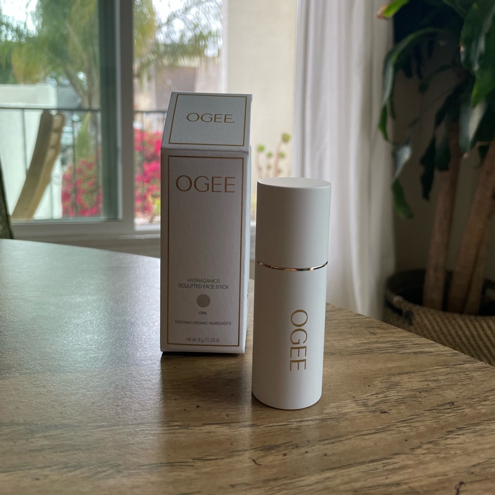 OGEE Sculpted Face Stick — Opal Highlighter (New with Box)